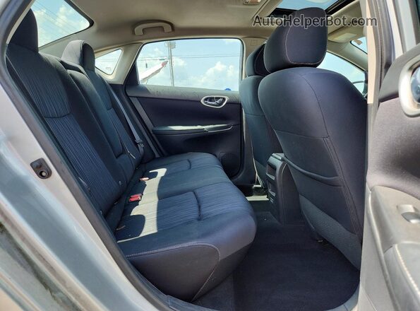 3N1AB7AP5KY217395 2019 NISSAN SENTRA Silver უკანა სავარძლების ხედი