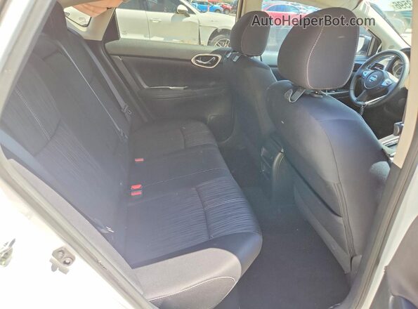 3N1AB7AP6GY337584 2016 NISSAN SENTRA White Widok tylnych siedzeń