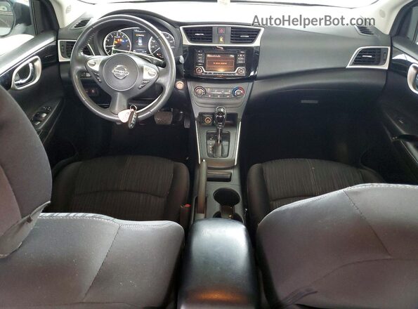 3N1AB7AP6HL665022 2017 NISSAN SENTRA Silver Widok deski rozdzielczej