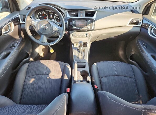 3N1AB7AP6HY259907 2017 NISSAN SENTRA Gray Dashboard view