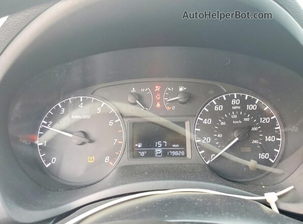 3N1AB7AP6HY262077 2017 NISSAN SENTRA Gray Widok zestawu wskaźników