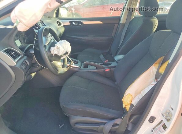 3N1AB7AP6HY345041 2017 NISSAN SENTRA Белый Вид салона спереди