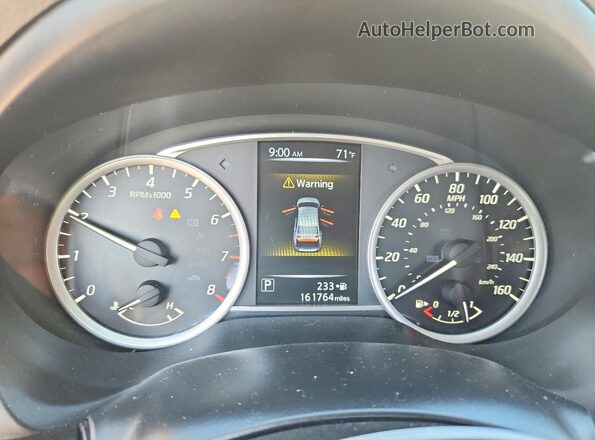 3N1AB7AP6HY347131 2017 NISSAN SENTRA Белый Вид щитка приборов