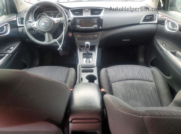 3N1AB7AP6HY373180 2017 NISSAN SENTRA Red Widok deski rozdzielczej
