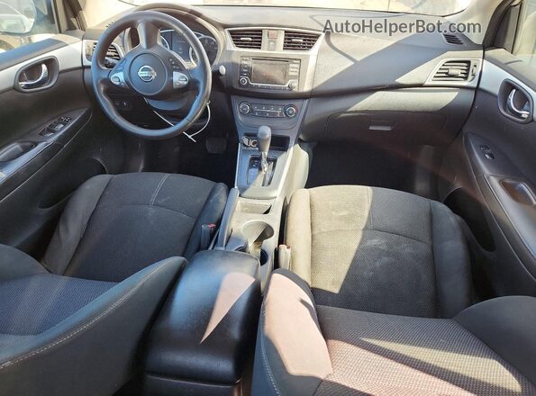 3N1AB7AP6JY247181 2018 NISSAN SENTRA Silver Vista del salpicadero