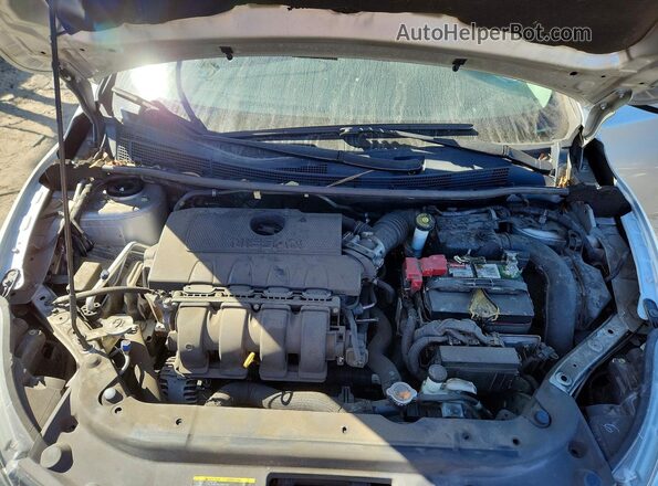 3N1AB7AP6JY247181 2018 NISSAN SENTRA Silver Vista interior trasera