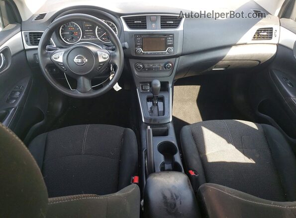 3N1AB7AP6JY276180 2018 NISSAN SENTRA Silver Dashboard view
