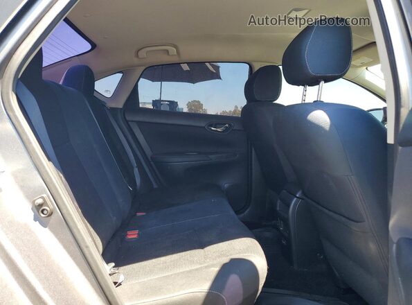 3N1AB7AP6KY236294 2019 NISSAN SENTRA Gray Widok tylnych siedzeń