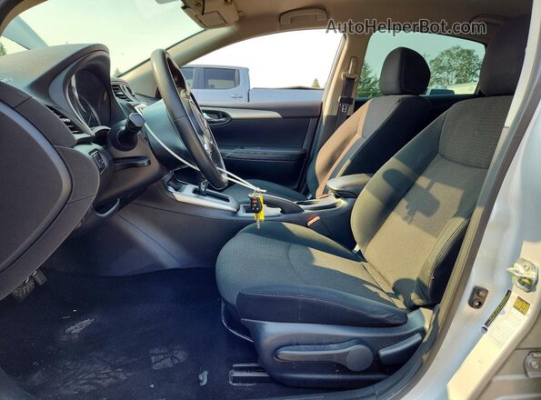 3N1AB7AP6KY366320 2019 NISSAN SENTRA Silver Vista interior delantera