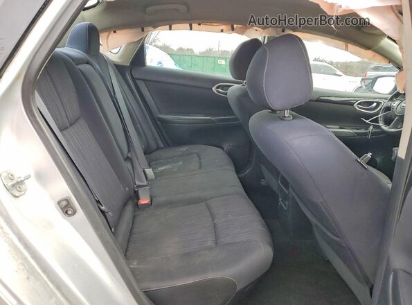 3N1AB7AP7GL667778 2016 NISSAN SENTRA Silver Vista de los asientos traseros