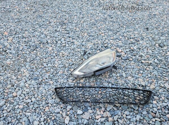 3N1AB7AP7GY273393 2016 NISSAN SENTRA Silver Engine compartment view