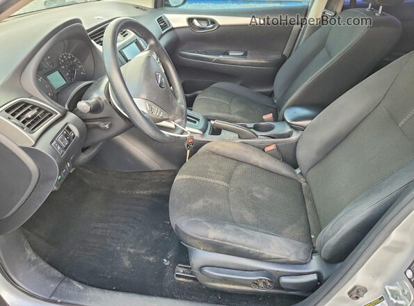 3N1AB7AP7GY273393 2016 NISSAN SENTRA Silver Front interior view