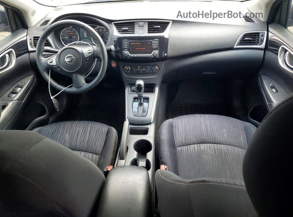 3N1AB7AP7HY241951 2017 NISSAN SENTRA Серебряный Вид панели приборов
