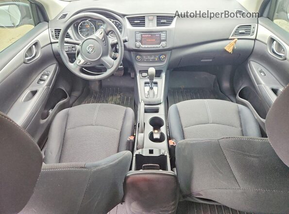 3N1AB7AP7JY217624 2018 NISSAN SENTRA Silver Dashboard view