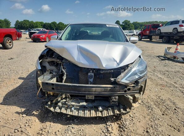 3N1AB7AP7JY308263 2018 NISSAN SENTRA Silver Widok z przodu