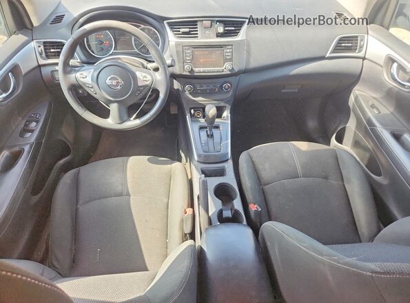 3N1AB7AP7JY308263 2018 NISSAN SENTRA Silver Widok deski rozdzielczej