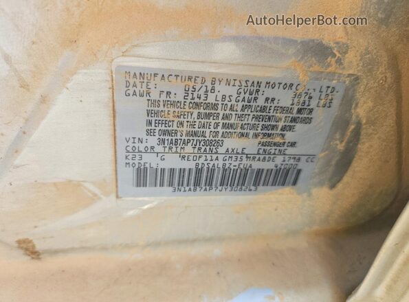 3N1AB7AP7JY308263 2018 NISSAN SENTRA Silver Widok komory silnika