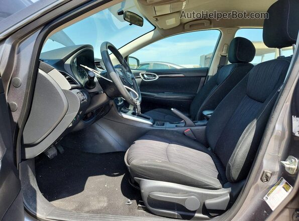 3N1AB7AP7KY308829 2019 NISSAN SENTRA Серый Вид салона спереди