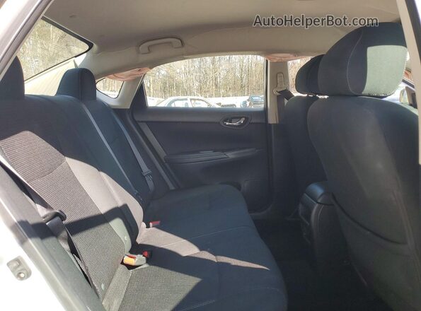 3N1AB7AP7KY360624 2019 NISSAN SENTRA Silver Widok tylnych siedzeń