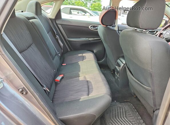 3N1AB7AP7KY431482 2019 NISSAN SENTRA Gray Vista de los asientos traseros