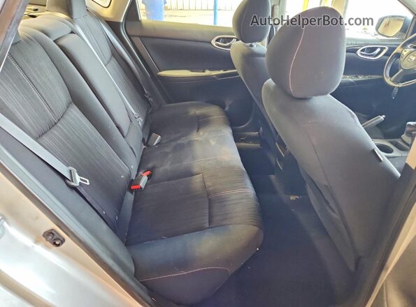 3N1AB7AP8GL682919 2016 NISSAN SENTRA Silver Rear seats view