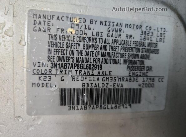 3N1AB7AP8GL682919 2016 NISSAN SENTRA Silver Vista del compartimento del motor