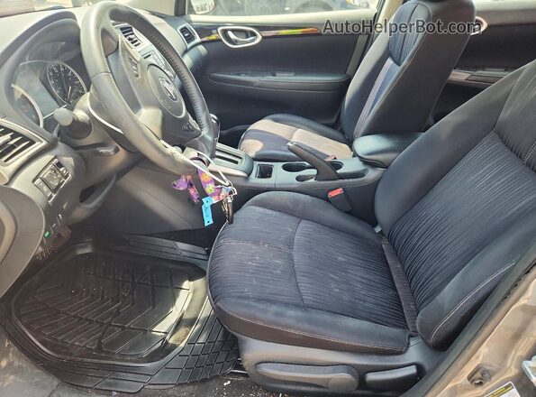 3N1AB7AP8GY212179 2016 NISSAN SENTRA Gray Front interior view