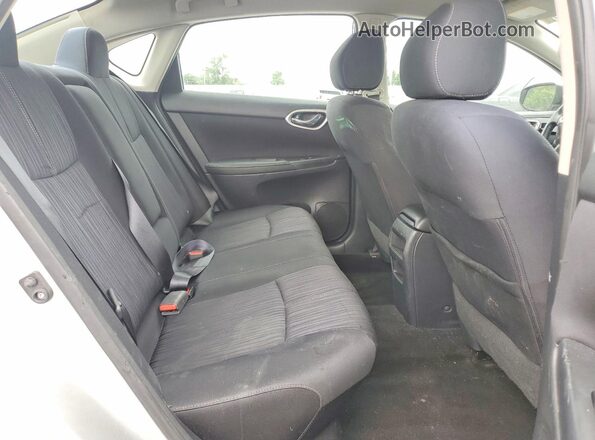 3N1AB7AP8GY239706 2016 NISSAN SENTRA Silver Rear seats view