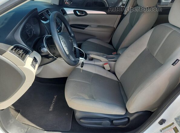 3N1AB7AP8GY298528 2016 NISSAN SENTRA Белый Вид салона спереди