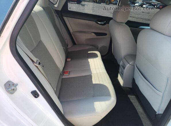 3N1AB7AP8GY298528 2016 NISSAN SENTRA Белый Вид задних сидений