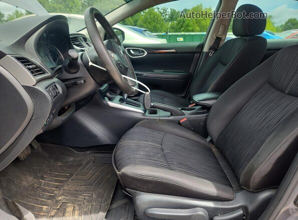 3N1AB7AP8HL672960 2017 NISSAN SENTRA Gray Widok wnętrza z przodu