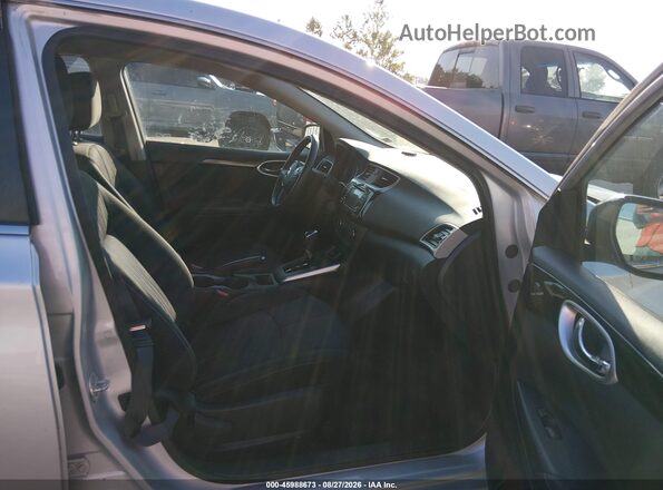 3N1AB7AP8HY328581 2017 NISSAN SENTRA Gray Vista interior delantera