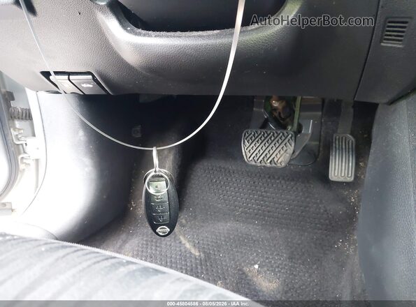 3N1AB7AP8HY370099 2017 NISSAN SENTRA Silver Widok deski rozdzielczej