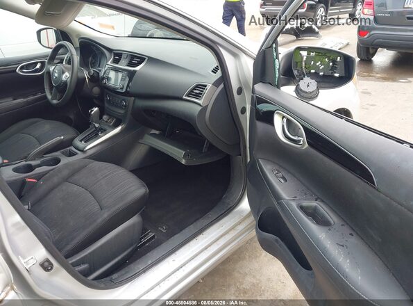 3N1AB7AP8HY370099 2017 NISSAN SENTRA Silver Widok wnętrza z przodu