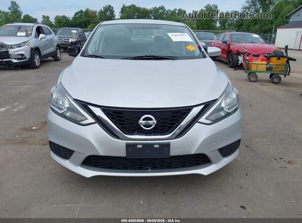 3N1AB7AP8HY370099 2017 NISSAN SENTRA Silver Widok wnętrza z tyłu