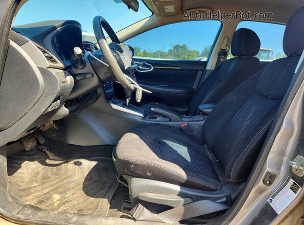 3N1AB7AP8HY372323 2017 NISSAN SENTRA Серый Вид салона спереди