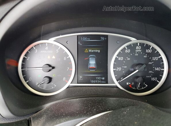 3N1AB7AP8HY400654 2017 NISSAN SENTRA White ხელსაწყოთა პანელის ხედი
