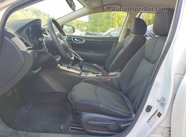 3N1AB7AP8JY211427 2018 NISSAN SENTRA White Вид салону спереду
