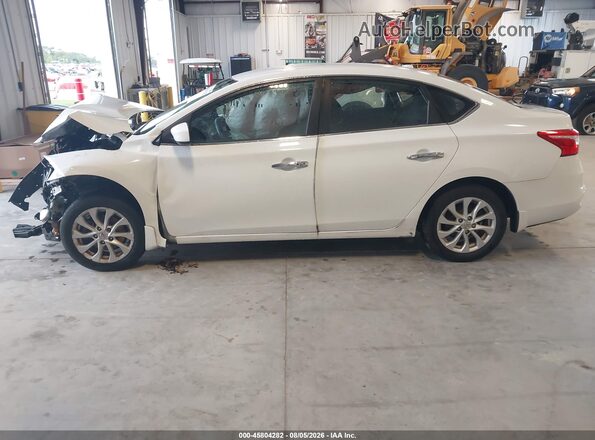 3N1AB7AP8JY218944 2018 NISSAN SENTRA White Widok wnętrza 360 stopni