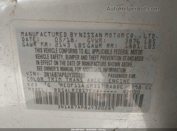3N1AB7AP8JY320289 2018 NISSAN SENTRA Silver Widok komory silnika