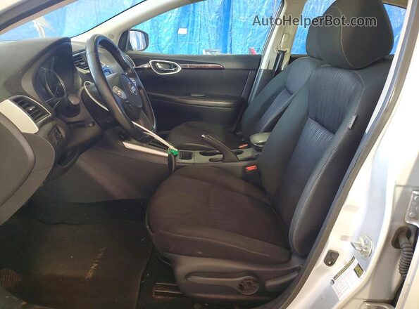 3N1AB7AP8KY355819 2019 NISSAN SENTRA Silver Вид салону спереду