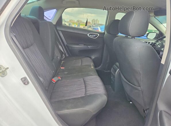 3N1AB7AP8KY458044 2019 NISSAN SENTRA Белый Вид задних сидений