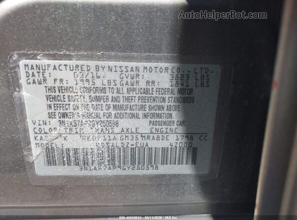 3N1AB7AP9GY250598 2016 NISSAN SENTRA Cream Vista del compartimento del motor