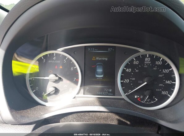 3N1AB7AP9HY243278 2017 NISSAN SENTRA Серебряный Вид задних сидений