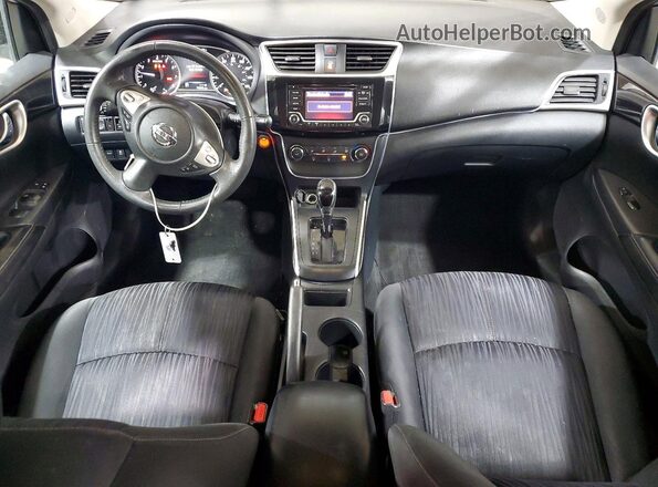 3N1AB7AP9HY250974 2017 NISSAN SENTRA Silver Вид панелі приладів