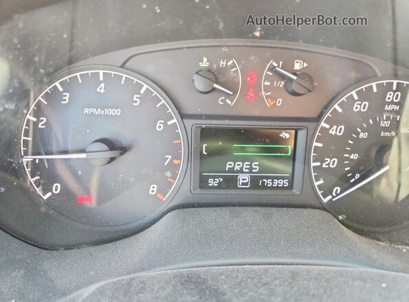3N1AB7AP9HY253485 2017 NISSAN SENTRA Silver Widok zestawu wskaźników