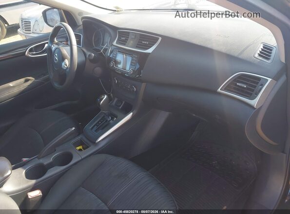 3N1AB7AP9HY267841 2017 NISSAN SENTRA Черный Вид салона спереди