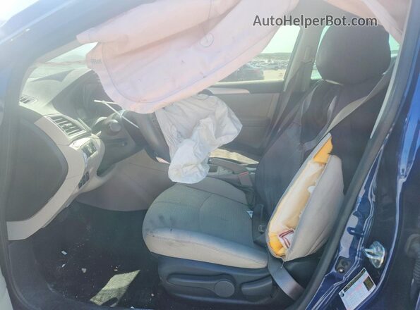 3N1AB7AP9HY330002 2017 NISSAN SENTRA Синий Вид салона спереди