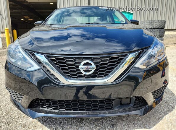 3N1AB7AP9JY288632 2018 NISSAN SENTRA Black Front view