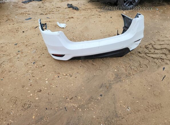 3N1AB7AP9JY338560 2018 NISSAN SENTRA White Vista del compartimento del motor